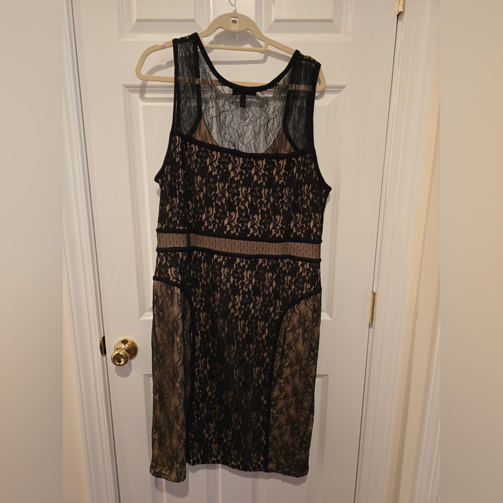 Black Lace Sleeveless Dress